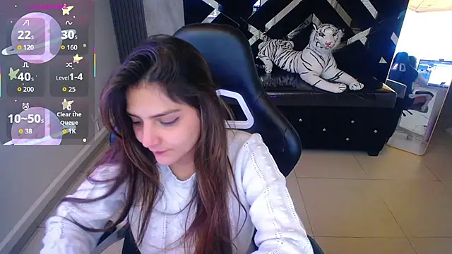 Snapshot of emily_cooper_t chatting on September 19, 3:08 am emily cooper t online show from September 19, 3:08 am