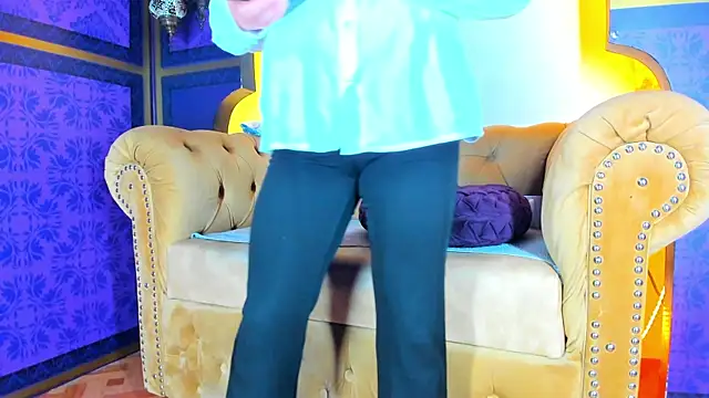 Scarlett Barnes online show from November 7, 11:43 am