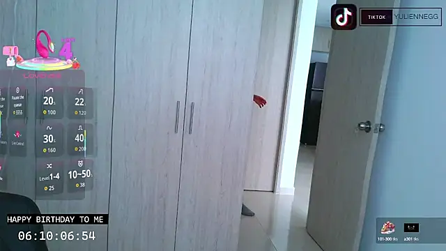 Snapshot of Yulienneg chatting on September 17, 6:53 pm Yulienneg online show from September 17, 6:53 pm