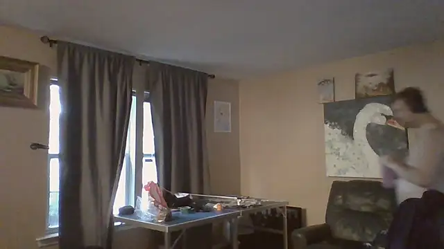 Snapshot of Single_White_Male chatting on July 28, 5:34 pm Single White Male online show from July 28, 5:34 pm