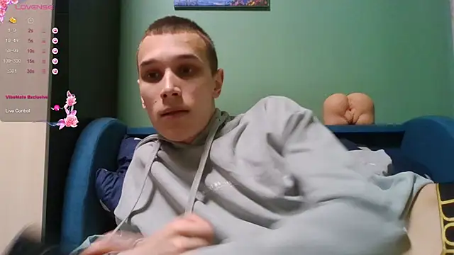 your   honeyy online show from March 26, 5:18 pm