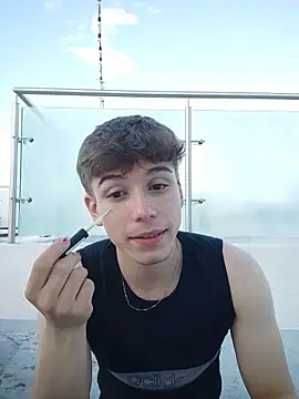 TaylerWhite online show from November 22, 11:42 am