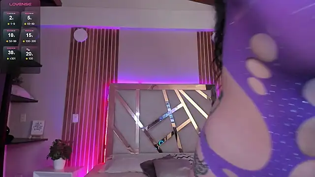 Snapshot of sweet_tamara_ chatting on October 1, 7:42 pm sweet tamara online show from October 1, 7:42 pm