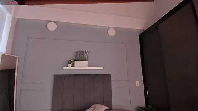 Snapshot of sweet_tamara_ chatting on November 7, 4:18 pm sweet tamara online show from November 7, 4:18 pm