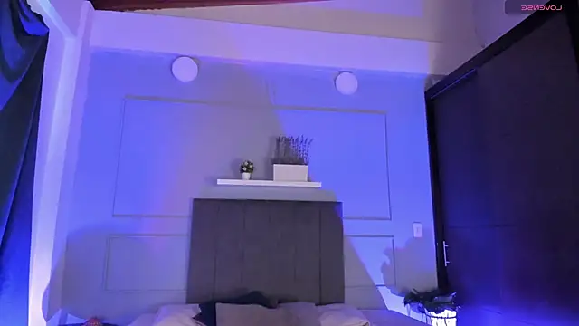 Snapshot of sweet_tamara_ chatting on February 13, 12:34 pm sweet tamara online show from February 13, 12:34 pm