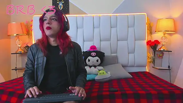 MilkWhore1 online show from September 15, 12:05 pm