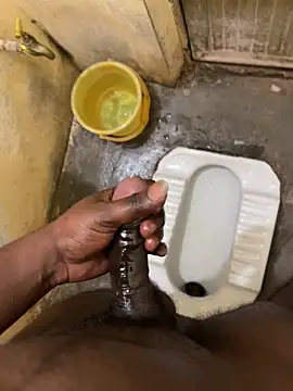 Snapshot of mrsaihotguy chatting on February 28, 12:55 am mrsaihotguy online show from February 28, 12:55 am