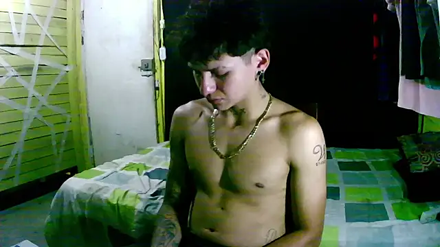 Snapshot of Ebebyjuan chatting on April 11, 7:07 pm Ebebyjuan online show from April 11, 7:07 pm