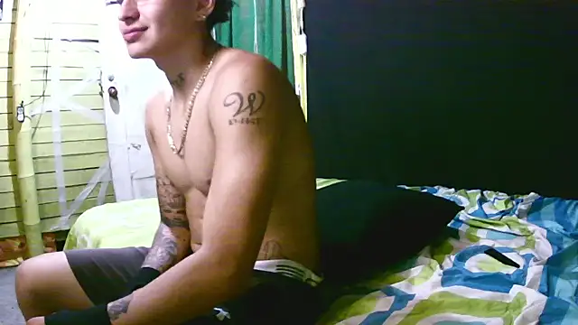 Snapshot of Ebebyjuan chatting on April 30, 12:55 pm Ebebyjuan online show from April 30, 12:55 pm