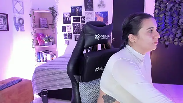 Lana Herondale online show from November 27, 9:33 am