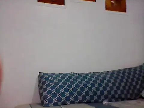 nhayasquirt online show from November 11, 9:15 pm