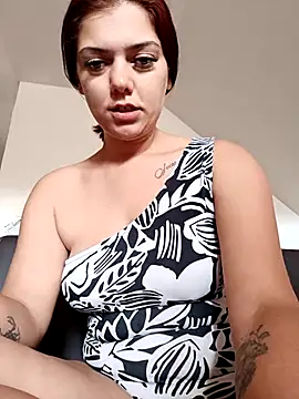 Snapshot of LadyNora chatting on September 9, 6:46 am LadyNora online show from September 9, 6:46 am