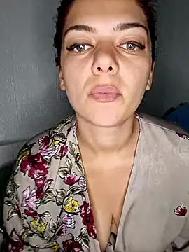 Snapshot of LadyNora chatting on October 8, 6:11 am LadyNora online show from October 8, 6:11 am