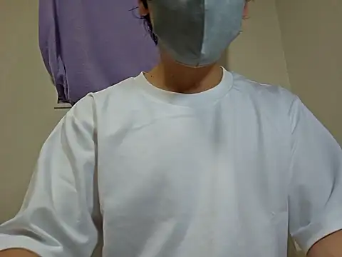 Snapshot of Earth_001 chatting on September 11, 10:04 am Earth 001 online show from September 11, 10:04 am