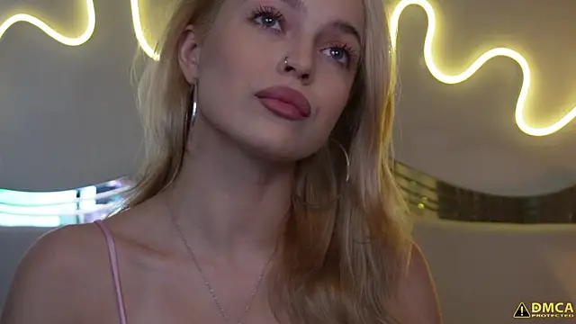 kellypeachcake online show from October 1, 5:24 am