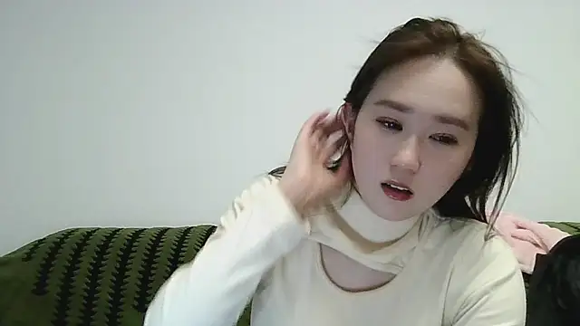 Belinda66 online show from February 13, 3:30 pm