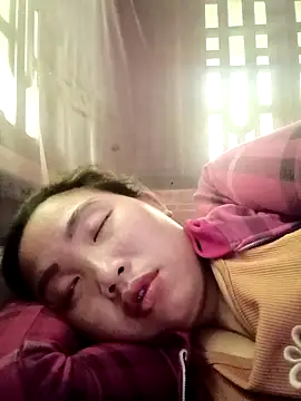 PhamPhung online show from October 18, 6:48 am