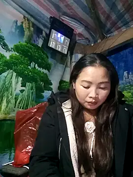 PhamPhung online show from February 3, 7:13 am