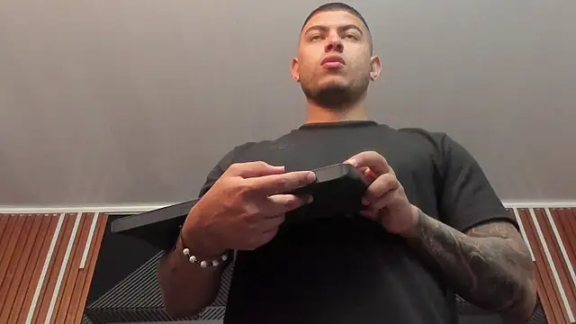 marco garciia  online show from October 24, 11:12 pm