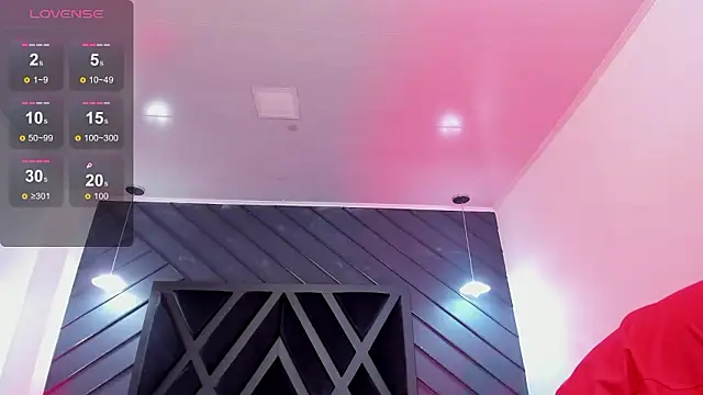 Snapshot of marco_garciia_ chatting on February 17, 11:11 pm marco garciia online show from February 17, 11:11 pm