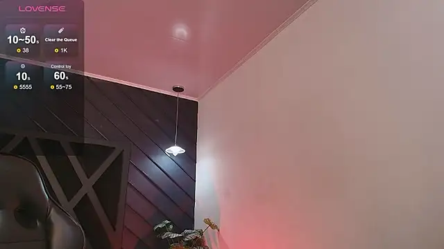 Snapshot of marco_garciia_ chatting on February 24, 11:14 pm marco garciia online show from February 24, 11:14 pm