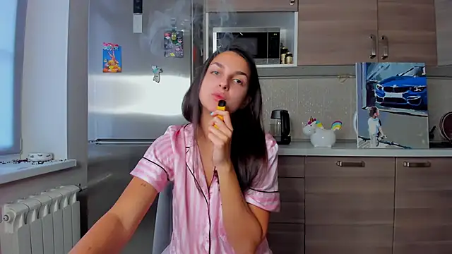 Snapshot of Guilana_baby chatting on October 29, 12:29 pm Guilana baby online show from October 29, 12:29 pm