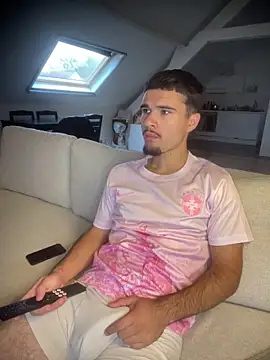 los freaky online show from October 13, 6:46 am