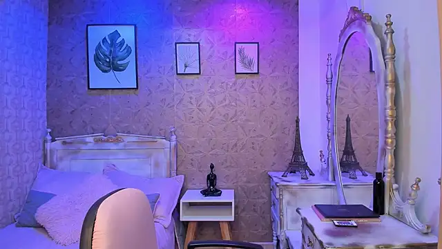 Dali collin online show from September 24, 1:14 pm