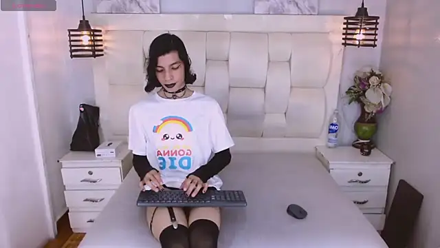 Atley Dolly online show from February 19, 10:39 pm