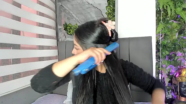 vela-kimm online show from December 17, 7:31 pm