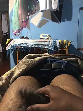 Snapshot of m11a2f3a4z5 chatting on April 1, 5:21 pm m11a2f3a4z5 online show from April 1, 5:21 pm