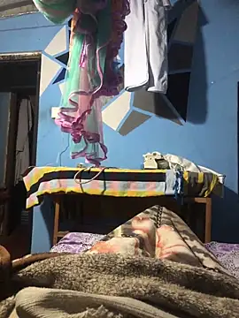 Snapshot of m11a2f3a4z5 chatting on April 5, 1:30 pm m11a2f3a4z5 online show from April 5, 1:30 pm