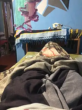 Snapshot of m11a2f3a4z5 chatting on April 10, 2:22 pm m11a2f3a4z5 online show from April 10, 2:22 pm