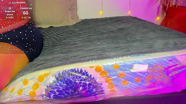 yasmin rahal online show from January 16, 7:40 pm