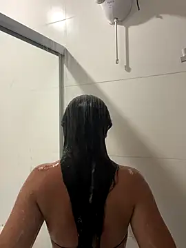 Snapshot of clara2111 chatting on November 16, 10:48 pm clara2111 online show from November 16, 10:48 pm