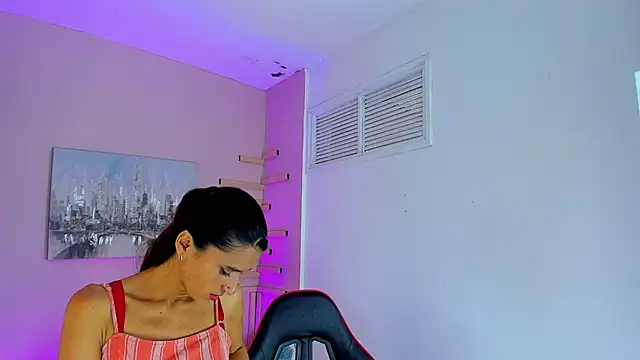 Snapshot of maraiah_petit chatting on September 24, 6:33 pm maraiah petit online show from September 24, 6:33 pm