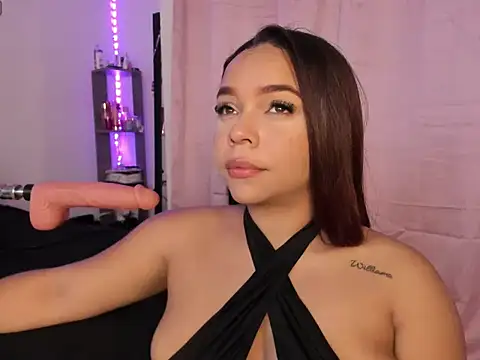 Snapshot of ImSofiVega chatting on October 20, 4:29 pm ImSofiVega online show from October 20, 4:29 pm