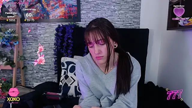 Snapshot of nicollegp chatting on July 21, 9:39 pm nicollegp online show from July 21, 9:39 pm