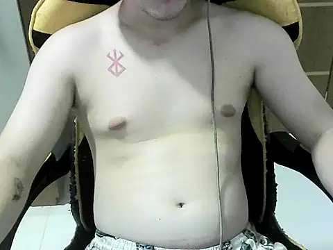 Snapshot of Satooru chatting on April 6, 7:48 pm Satooru online show from April 6, 7:48 pm