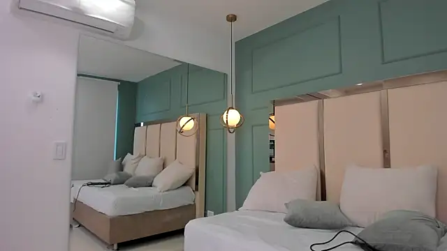 Snapshot of julieta_rosee chatting on January 18, 9:29 pm julieta rosee online show from January 18, 9:29 pm