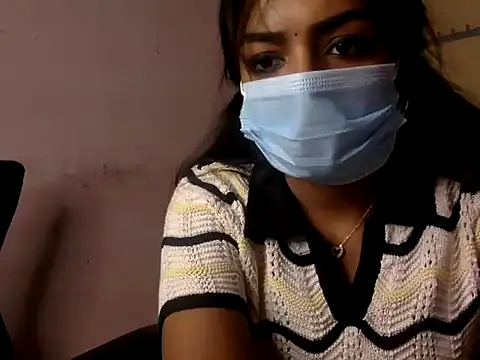 Snapshot of SexyShady chatting on August 8, 7:43 am SexyShady online show from August 8, 7:43 am