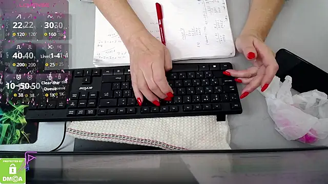 hunters woman online show from October 9, 1:53 pm