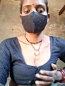 Snapshot of RAYI_Queen_3 chatting on March 24, 7:57 am RAYI Queen 3 online show from March 24, 7:57 am