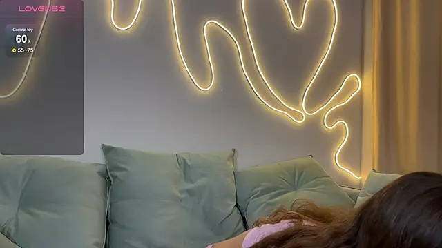 Eva Collinss online show from October 2, 2:29 am