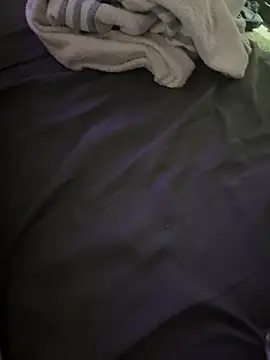 naughtycoupl98 online show from March 24, 8:52 am