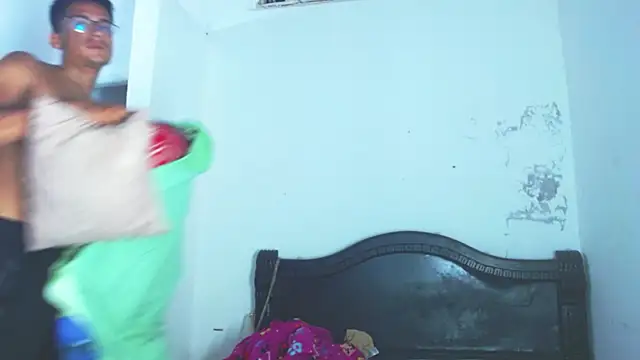 Snapshot of Jacobandluna chatting on November 3, 12:46 am Jacobandluna online show from November 3, 12:46 am