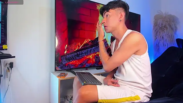 Steven baby69 online show from October 28, 3:10 am