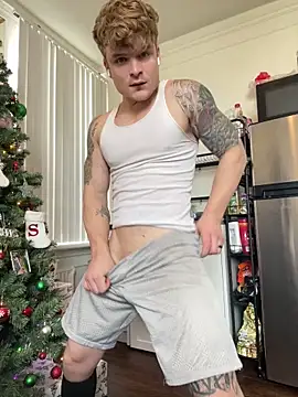 Snapshot of King_Kev_ chatting on December 22, 6:05 pm King Kev online show from December 22, 6:05 pm