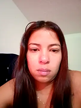Snapshot of IsabellaLuxe chatting on September 27, 2:33 pm IsabellaLuxe online show from September 27, 2:33 pm