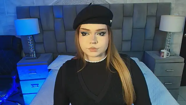 Maxxxine1 online show from November 2, 9:00 am